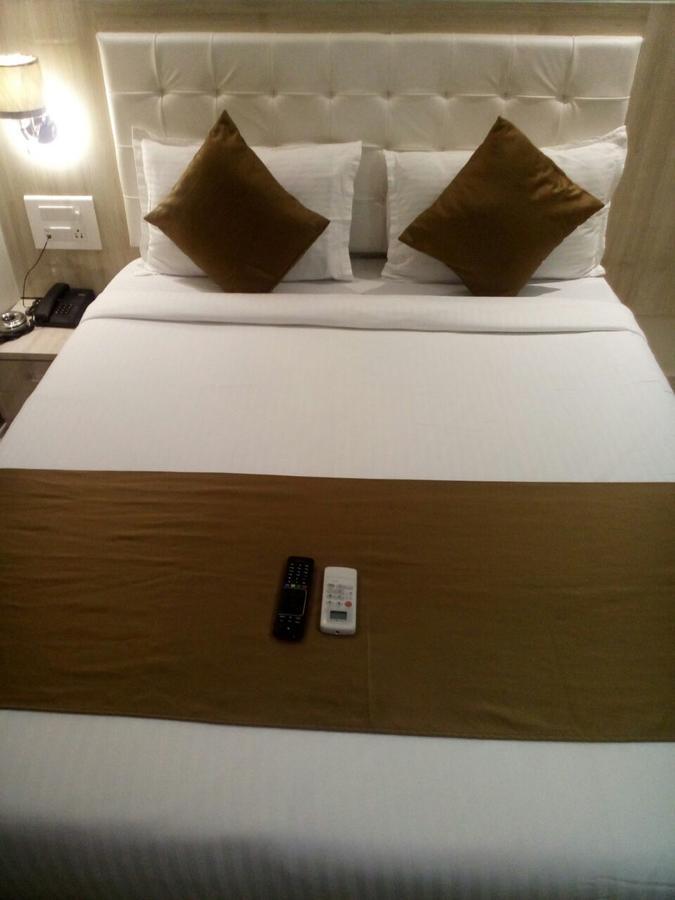 Hotel Grace Inn Mumbai Room photo